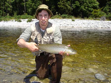 fishing the littte grey 'a happy cusumer. 008